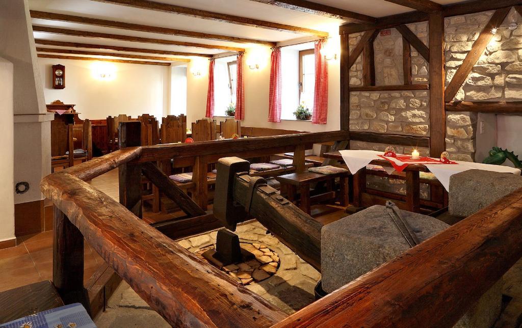 Český Krumlov Penzion U Hamru מראה חיצוני תמונה
